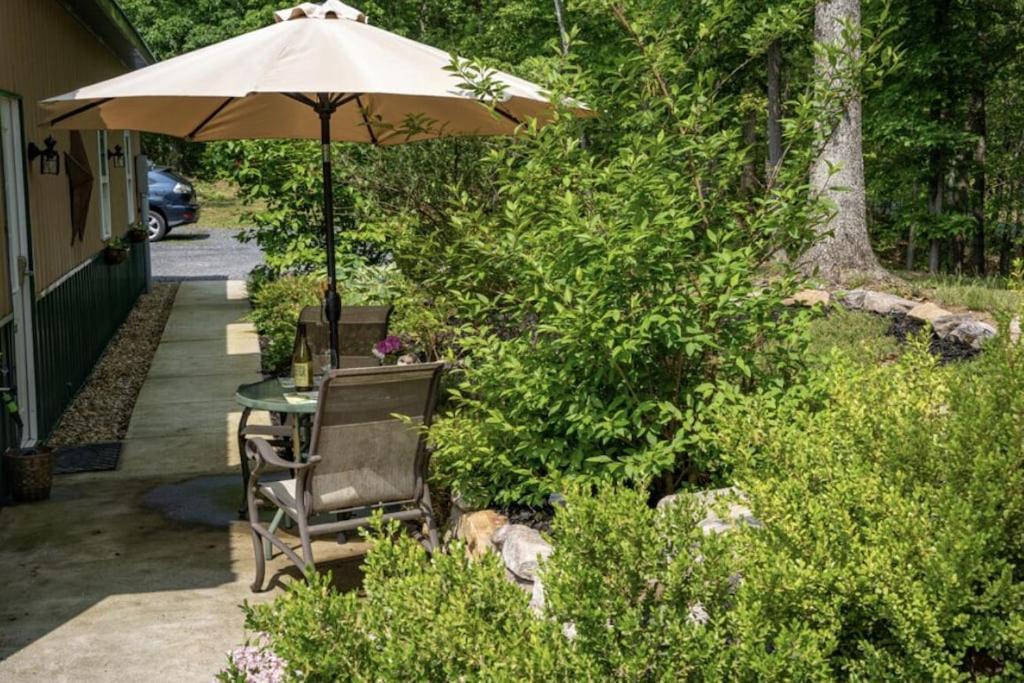 Mockingbird Mountain Spa And Retreat Luray Exterior photo